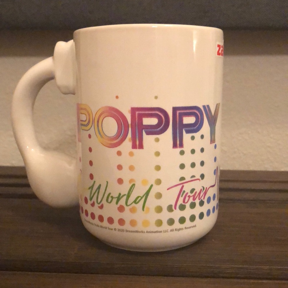 ✨Last 1✨ NWT Trolls Poppy Mug - Picture 3 of 6